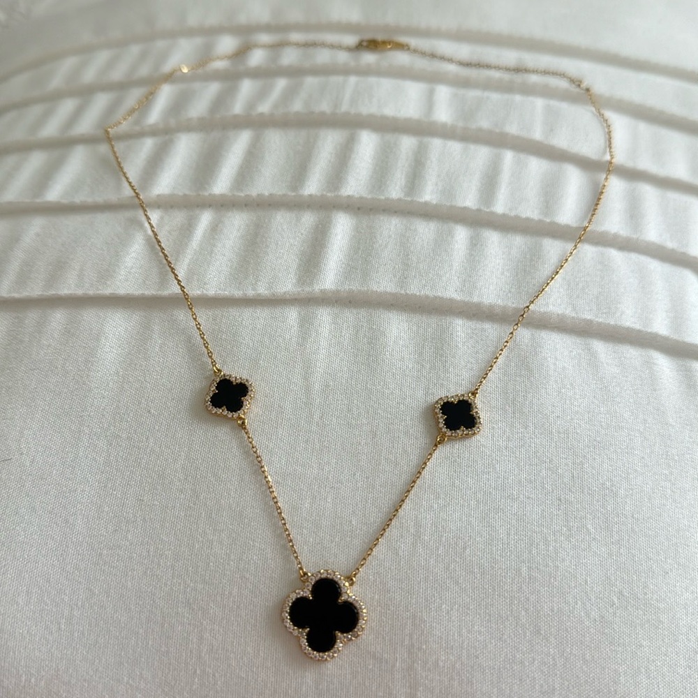 925 Black flower Necklace